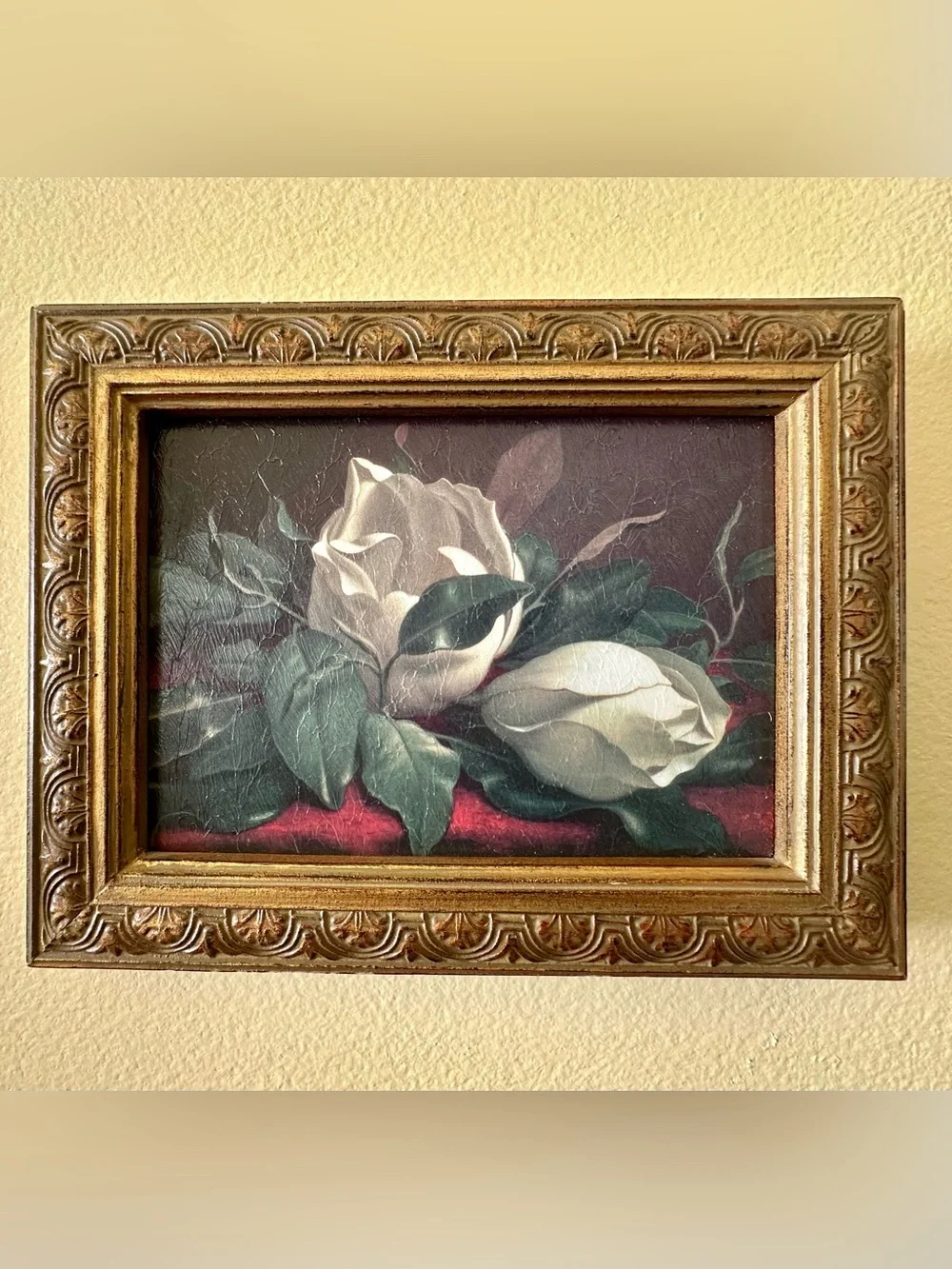Framed Magnolia Floral Wall Art – Vintage Style Gold Frame – 8” x 6”